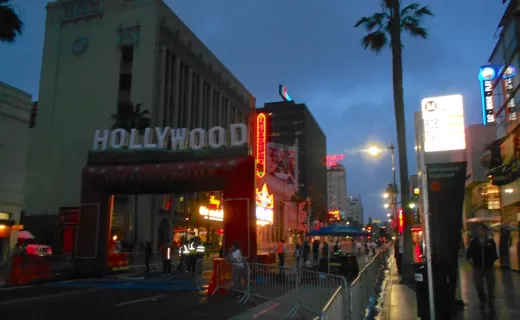 Ambasador biegał po Alei Gwiazd w Hollywood [ZDJĘCIA] - 8